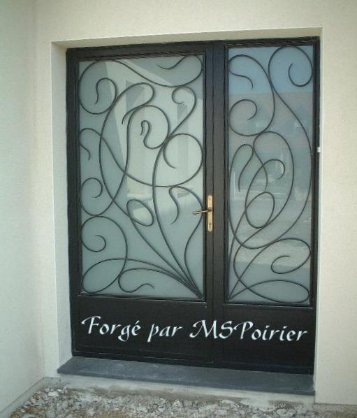 porte d'entree en fer forg&eacute; Art Nouveau